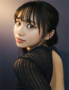 佐野俊英-美女脱内裤