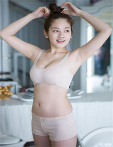 女王踩踏文章-八恶人 下载